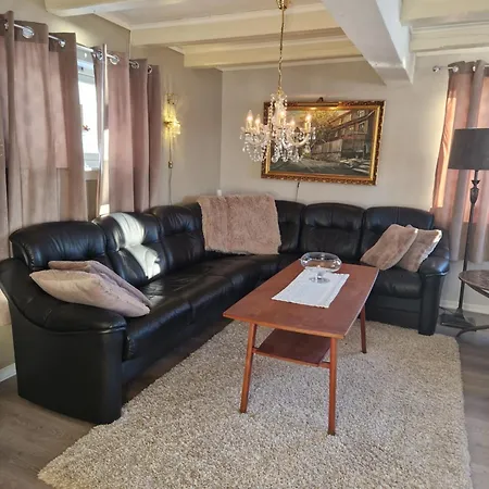 Panorama Lofoten Vareidstua Semesterbostad *